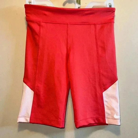 Shorts - Picture 1 of 4